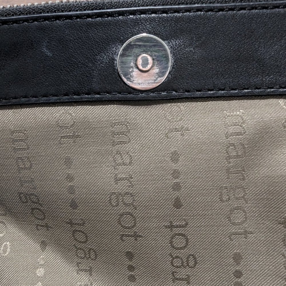 Margo New York Natalie Zip Flap Crossbody leather - Picture 11 of 11